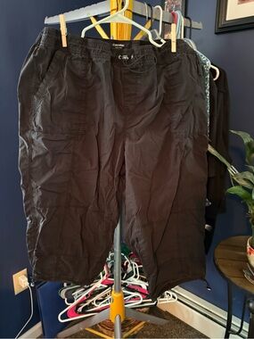 Calvin Klein Black Capris Cargo Pants